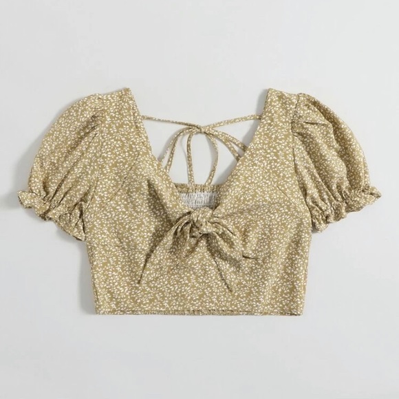 SHEIN Tops - Cropped blouse